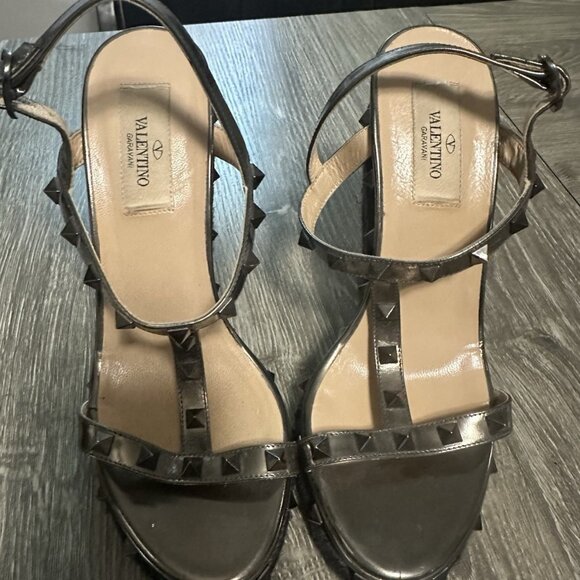 Valentino Rock Stud Wedge 37.5 Women's - Picture 1 of 5